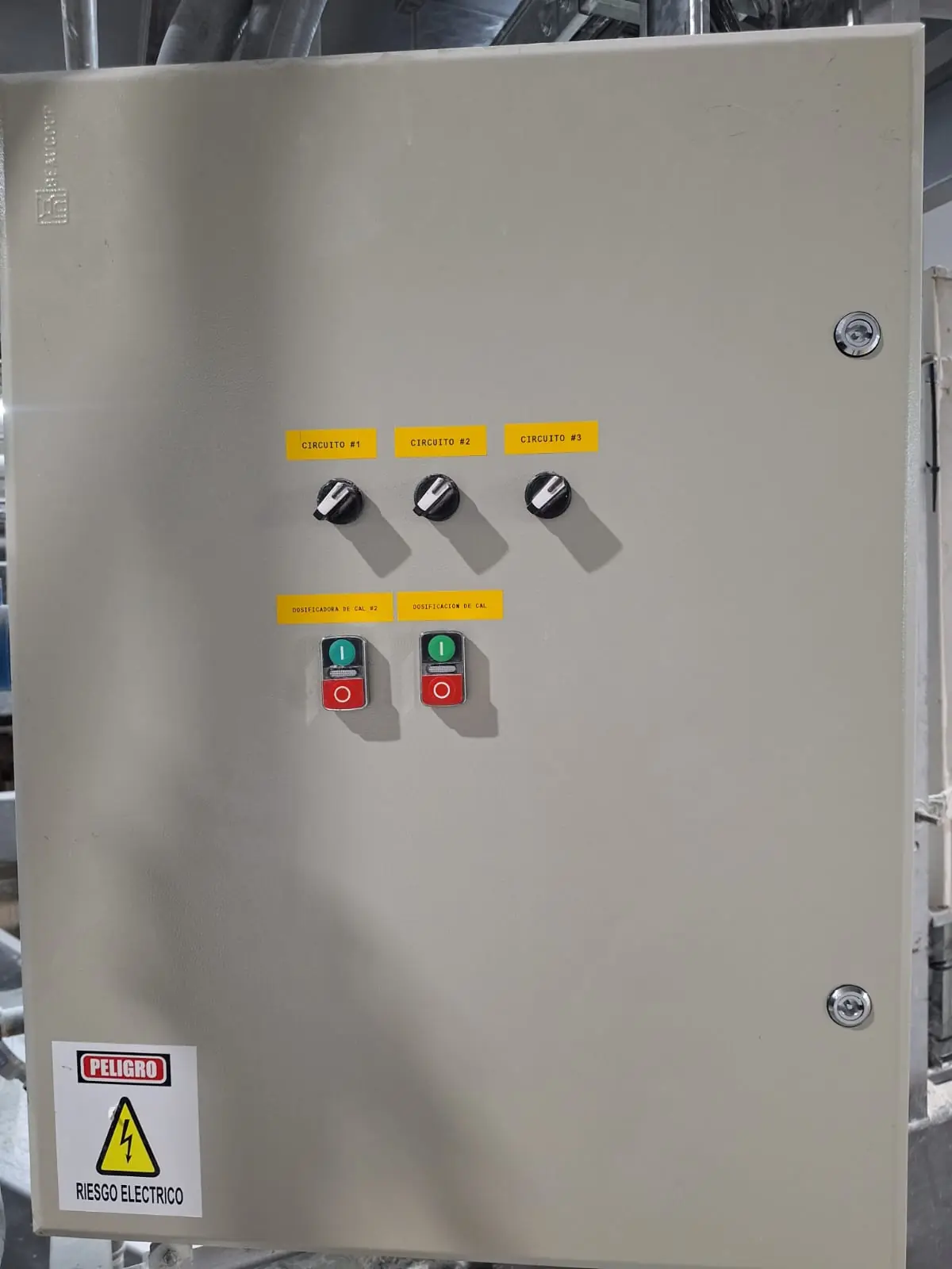 Instalaciones eléctricas, fotografía de obra TGN NEXUS